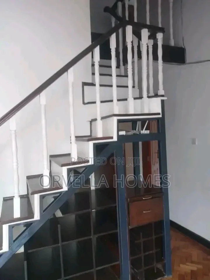 4bdrm Penthouse in Riara Road, Hurlingham for rent