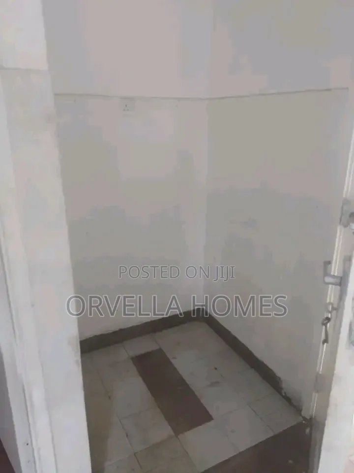 3 Bedrooms Commercial Office to Let in Kilimani