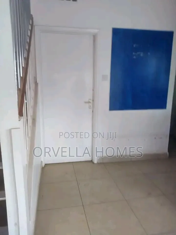 3 Bedrooms Commercial Office to Let in Kilimani