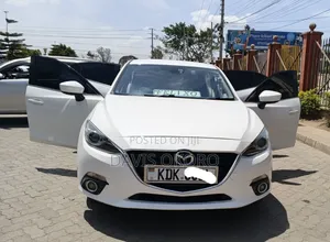 Mazda Axela 2016 White