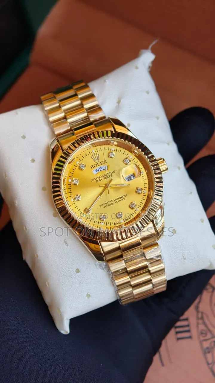 Affordable Rolex Gents Watch. Gold/Silver/Black/Blue.