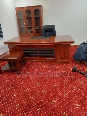 Quality Dotted VIP Broadloom Wall to Wall Flooring