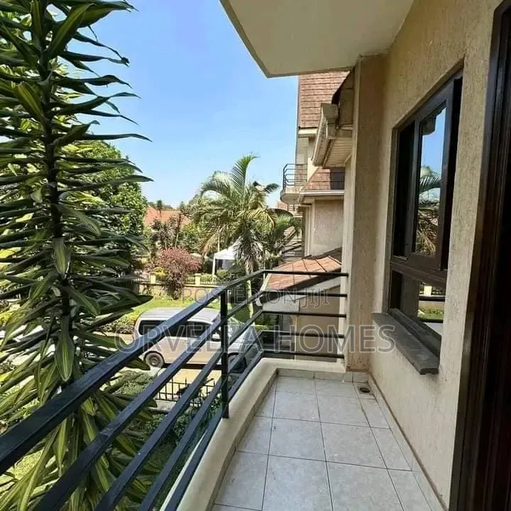 4bdrm Townhouse / Terrace in Lavington, Muthangari for rent