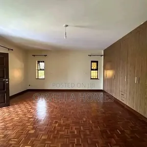 4bdrm Townhouse / Terrace in Lavington, Muthangari for rent