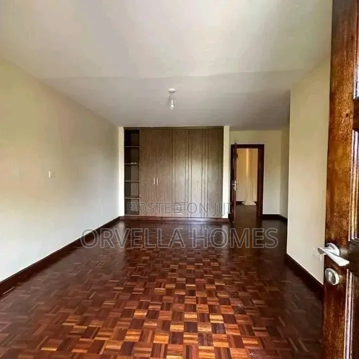 4bdrm Townhouse / Terrace in Lavington, Muthangari for rent