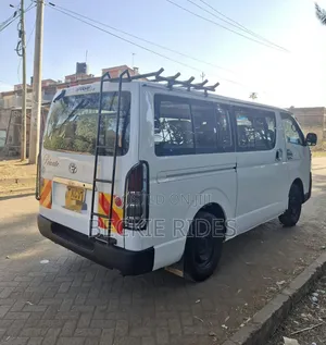 Toyota HiAce 2012 White