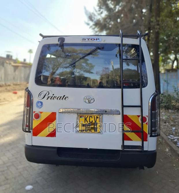 Toyota HiAce 2012 White - thumbnail 6
