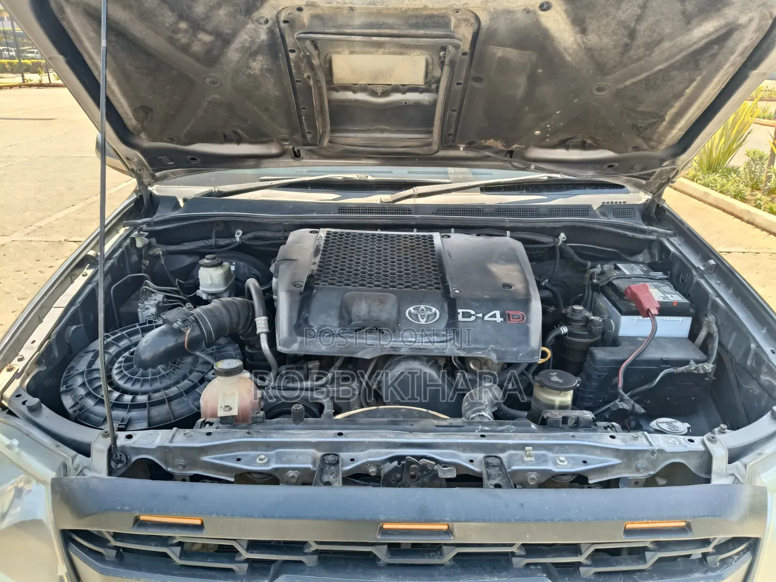 Toyota Hilux 2.5 D-4D SRX 2011 Gray