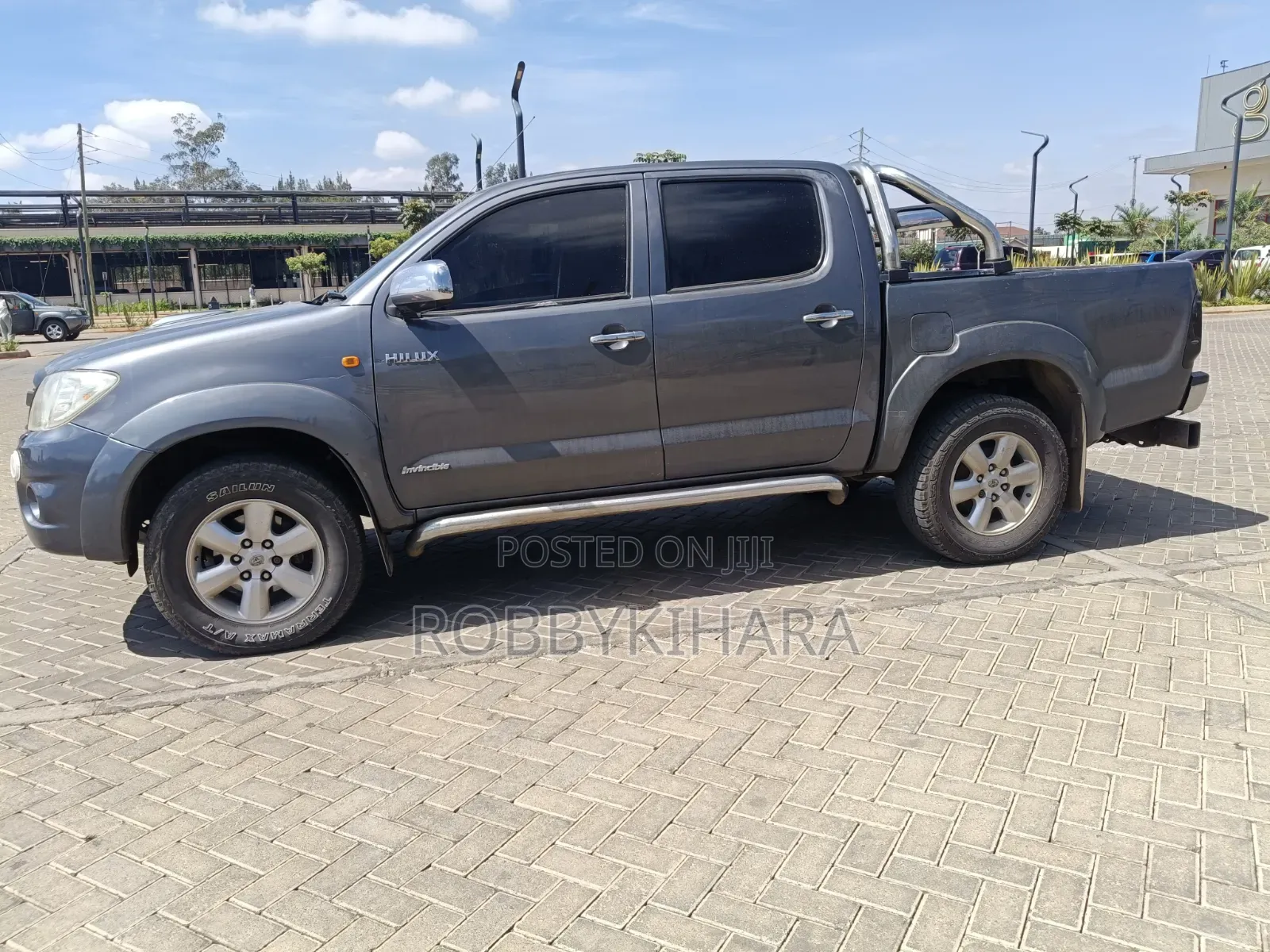Toyota Hilux 2.5 D-4D SRX 2011 Gray