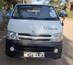 Toyota HiAce 2012 White