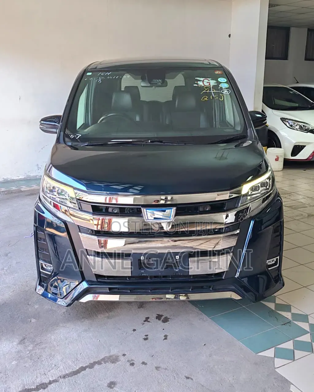 Toyota Noah 1.8 FWD Hybrid (7 seater) 2019 Blue