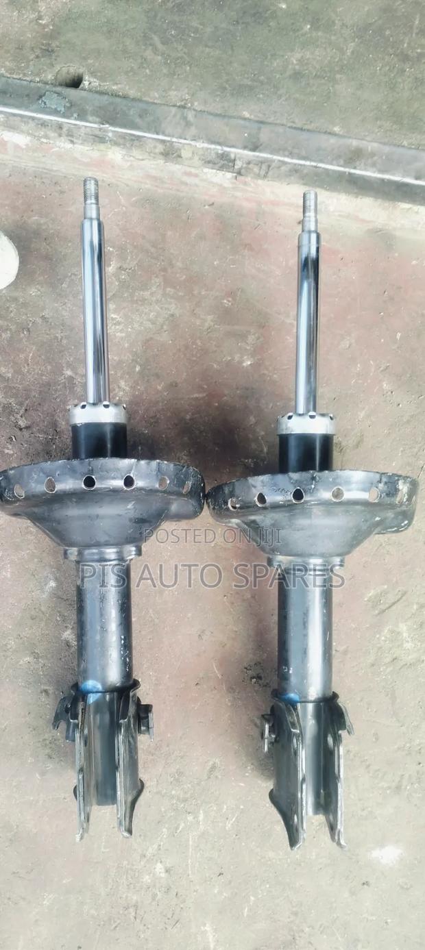 Subaru Impreza Shocks - thumbnail 2