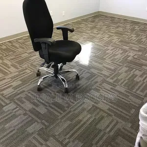Professional Grey Carpet Tiles for Modern Workspaces