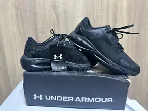 Armour HOVR Phantom Running Sneakers,