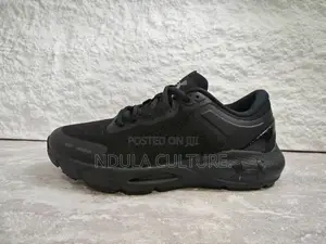 Armour HOVR Phantom Running Sneakers,