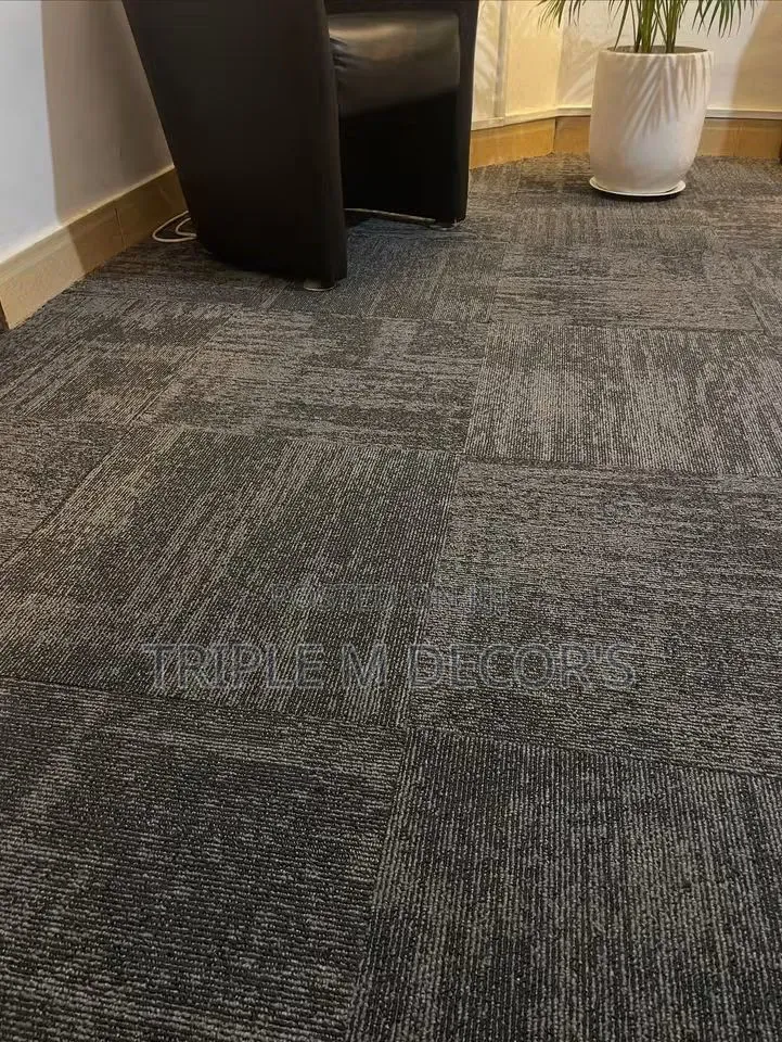 Professional Grey Carpet Tiles for Modern Workspaces