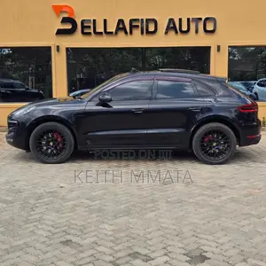 Porsche Macan GTS 2018 Black