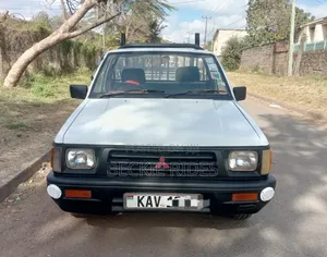 Mitsubishi L200 1998 White