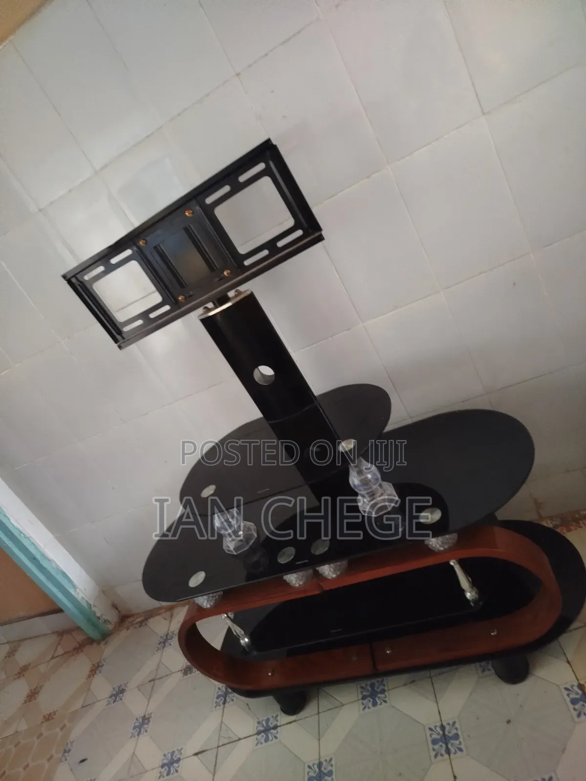 Glass TV Stand (45 Inch and Above)