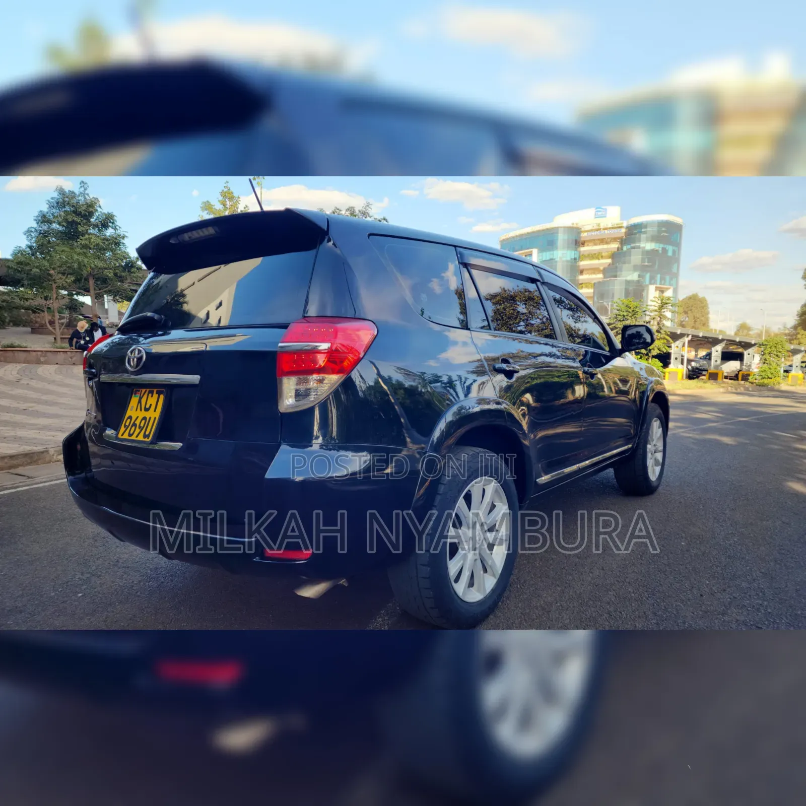 Toyota Vanguard 2012 Black