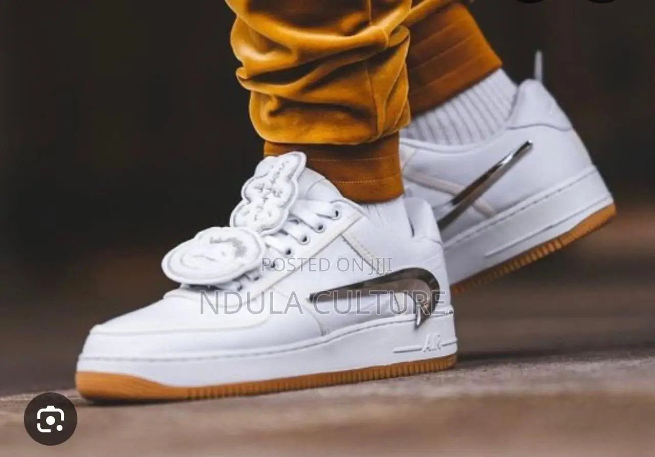 Travis Scott Airforce 100