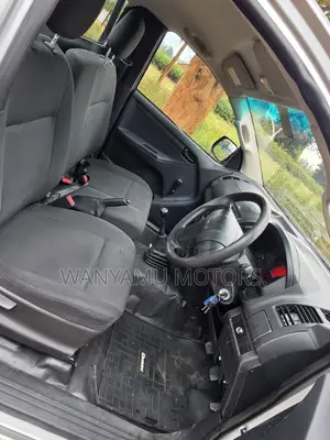 Isuzu D-MAX 2023 Silver