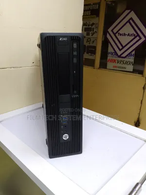 Desktop Computer HP Z240 8GB Intel Core i5 HDD 500GB