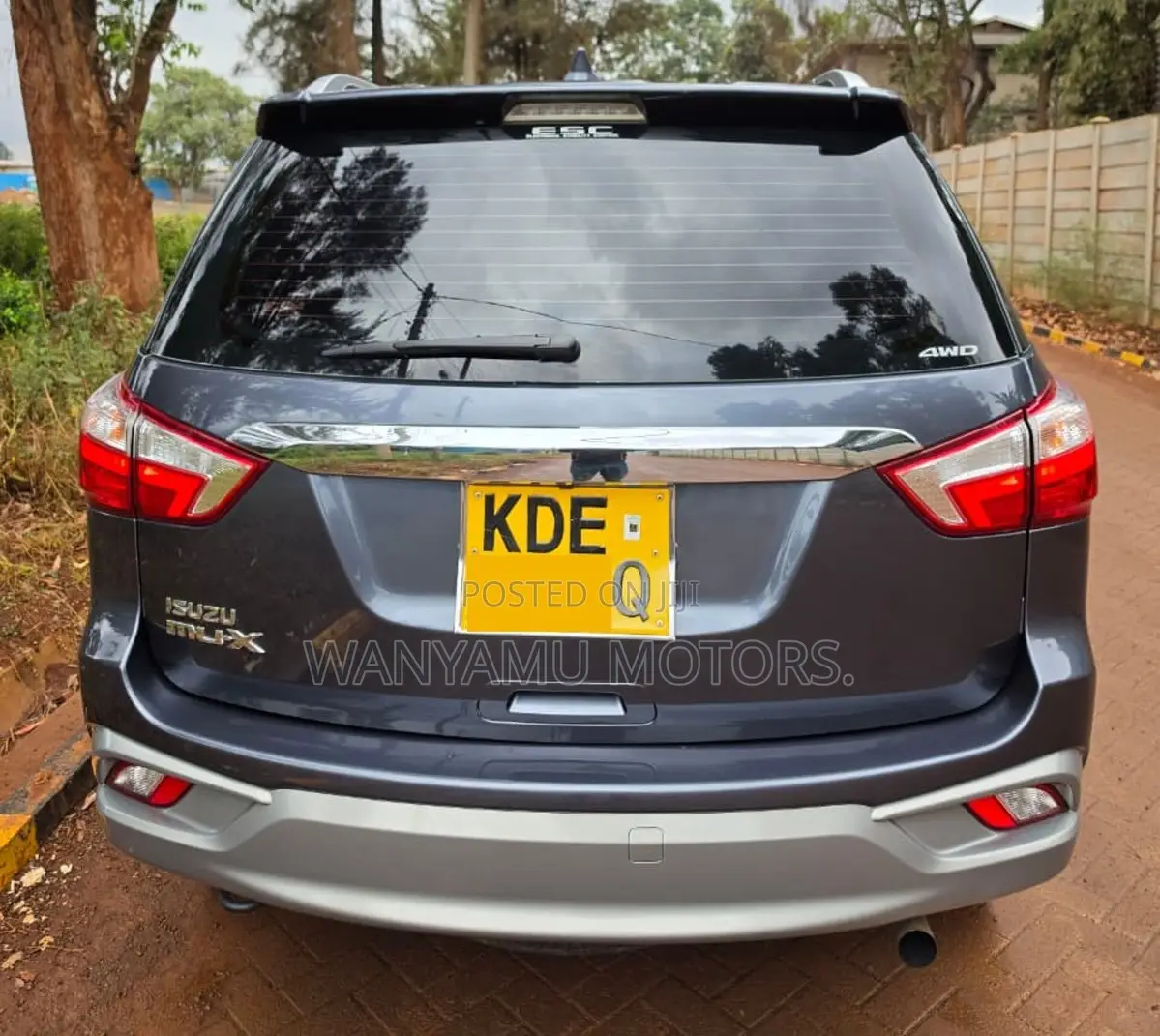 Isuzu MU-X 2021 Gray
