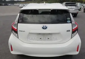 Toyota Aqua 2019 White