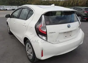 Toyota Aqua 2019 White
