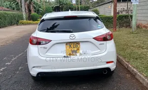 Mazda Axela 2017 White