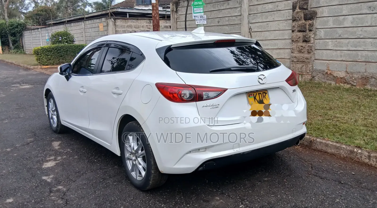 Mazda Axela 2017 White