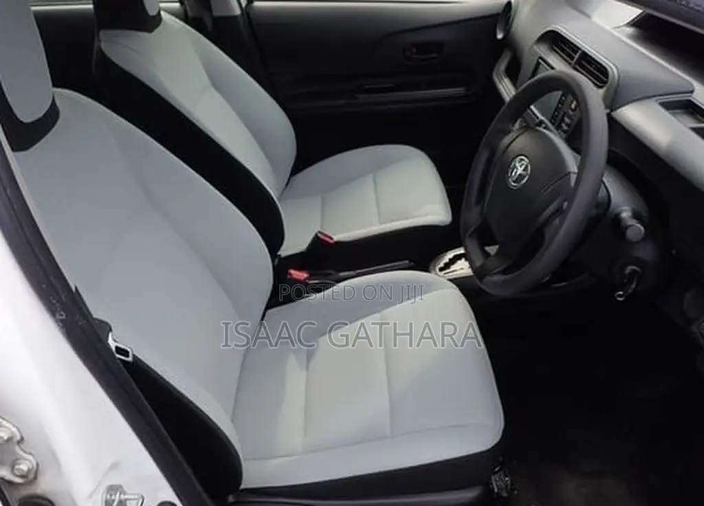 Toyota Aqua 2019 White