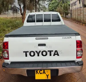 Toyota Hilux 2014 White