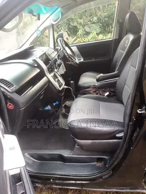 Toyota Voxy V 2WD 8-Seater 2010 Black