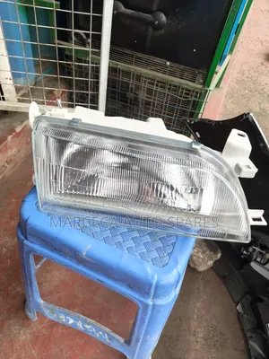Headlight Toyota 102,glass