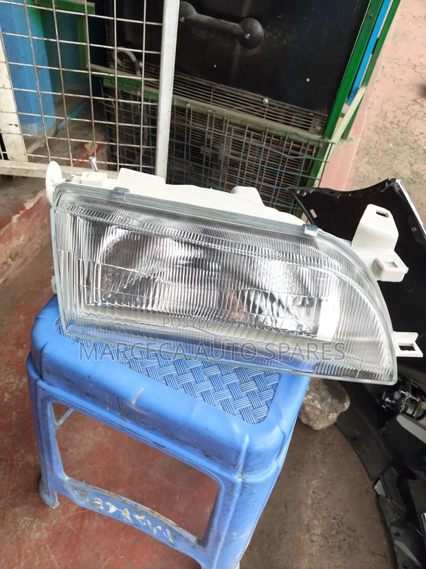 Headlight Toyota 102,glass - main view