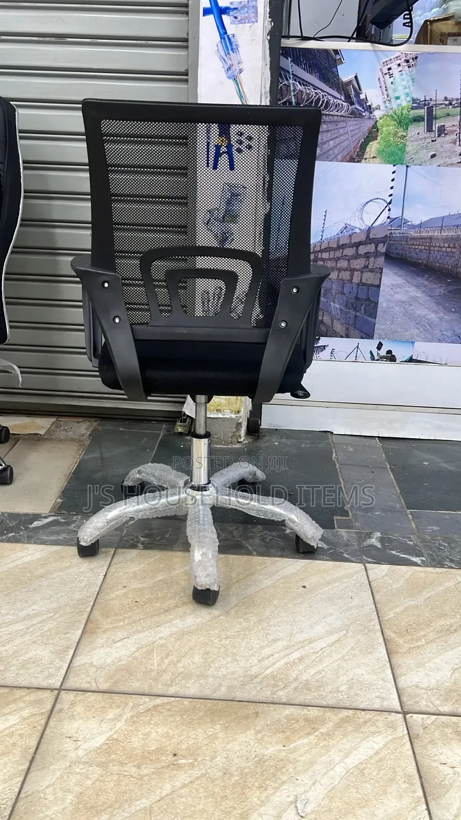 Adjustable Secretarial Office Chair