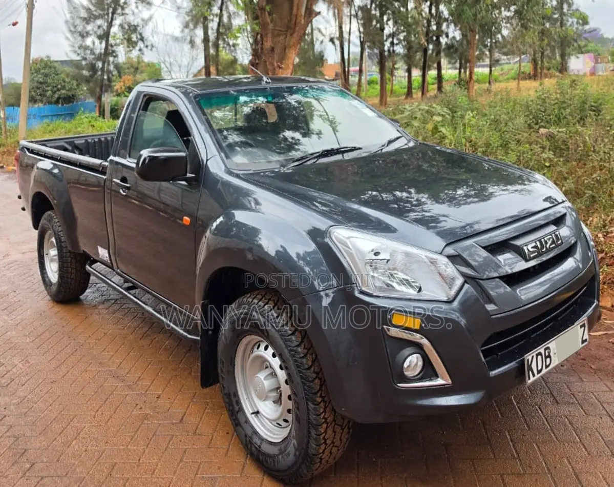 Isuzu D-MAX 2021 Gray