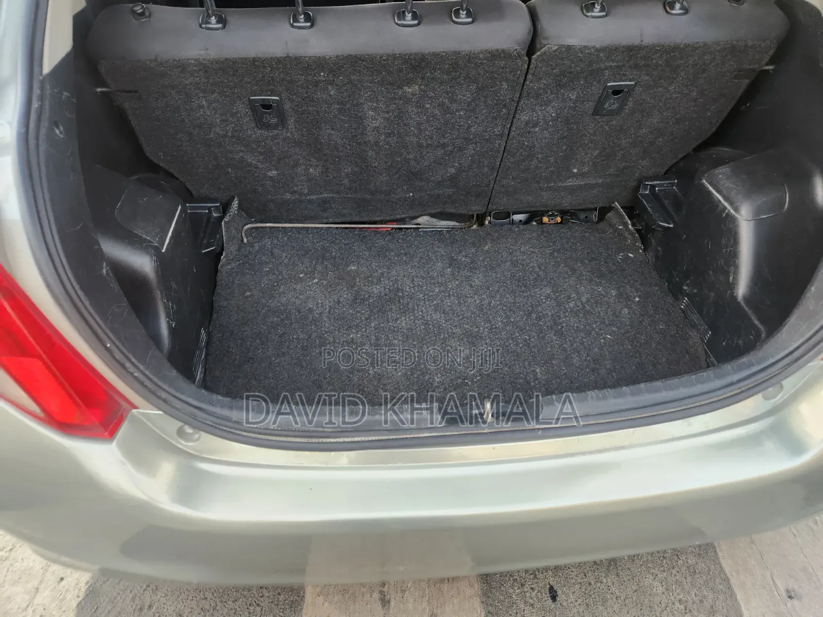 Toyota Vitz 1.3 AWD 5dr 2012 Silver