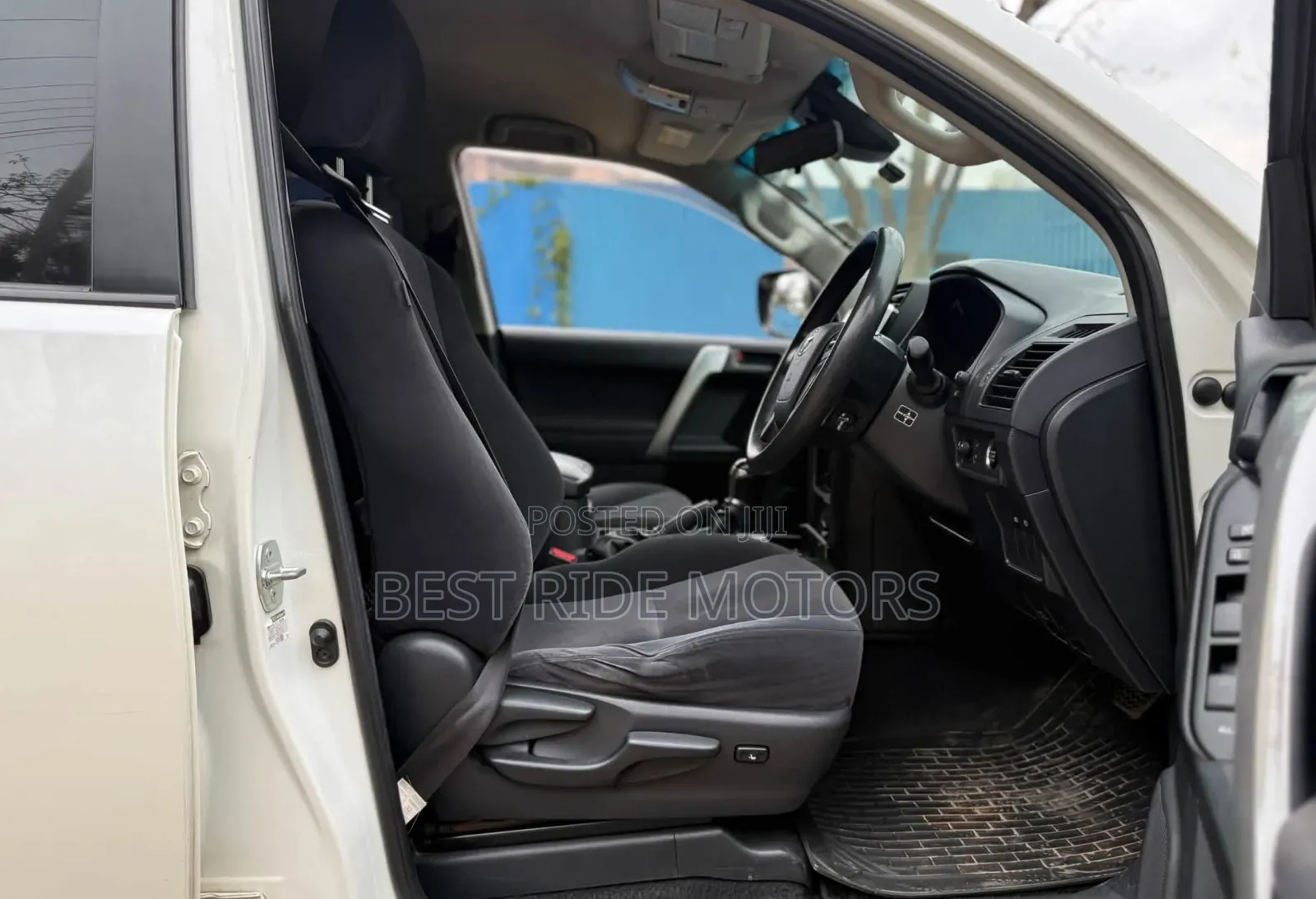 Toyota Land Cruiser Prado 2.7 2018 Off white
