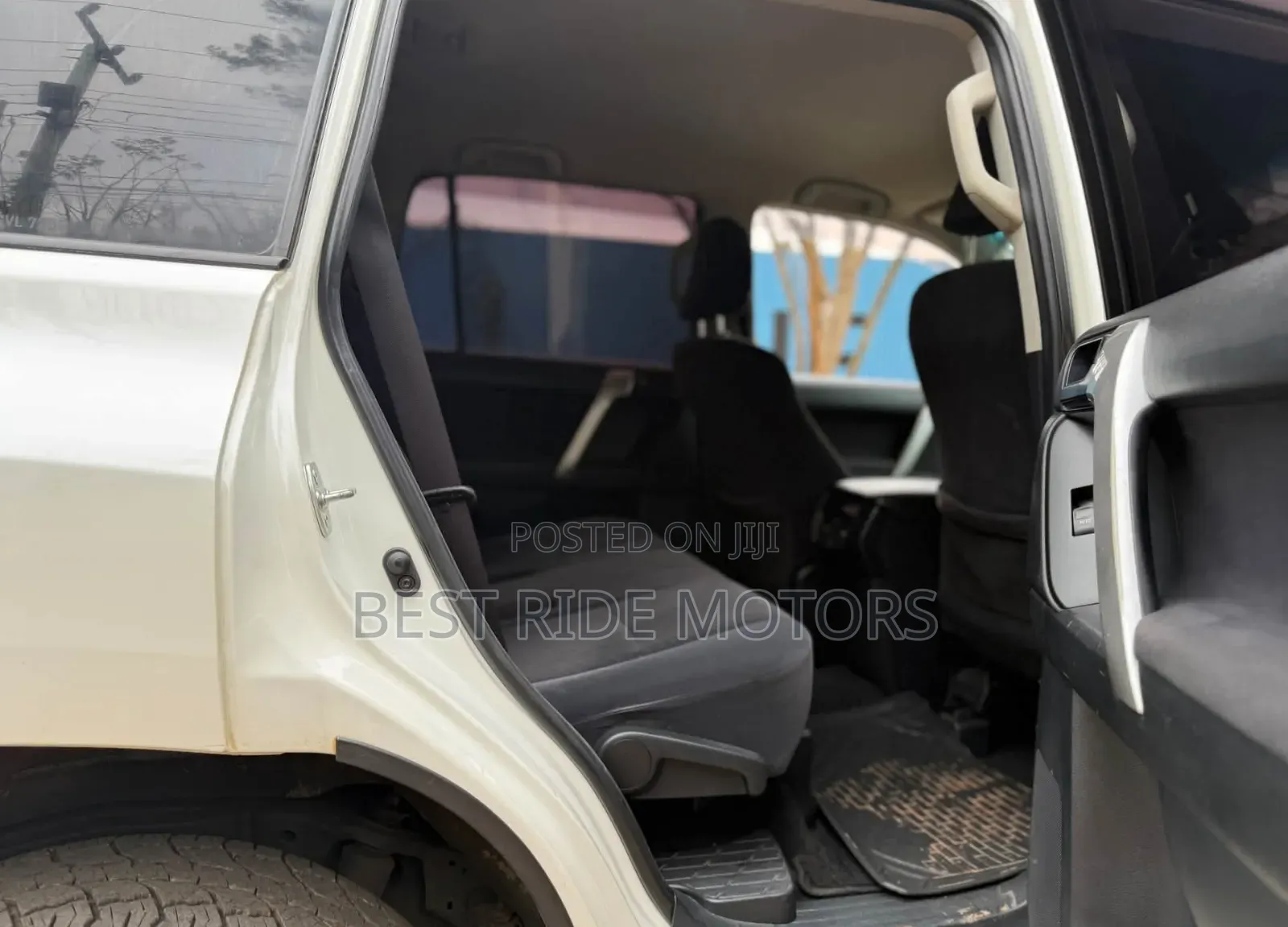 Toyota Land Cruiser Prado 2.7 2018 Off white