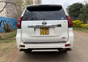 Toyota Land Cruiser Prado 2.7 2018 Off white