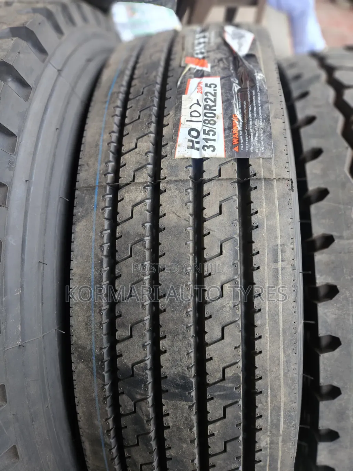 315/80r22.5 Onyx Stering Tire