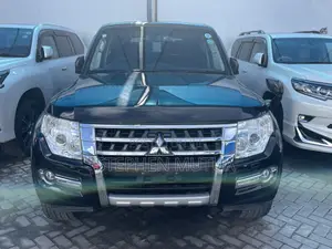 Mitsubishi Pajero Exceed 2018 Black