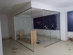 Frameless Office Cube