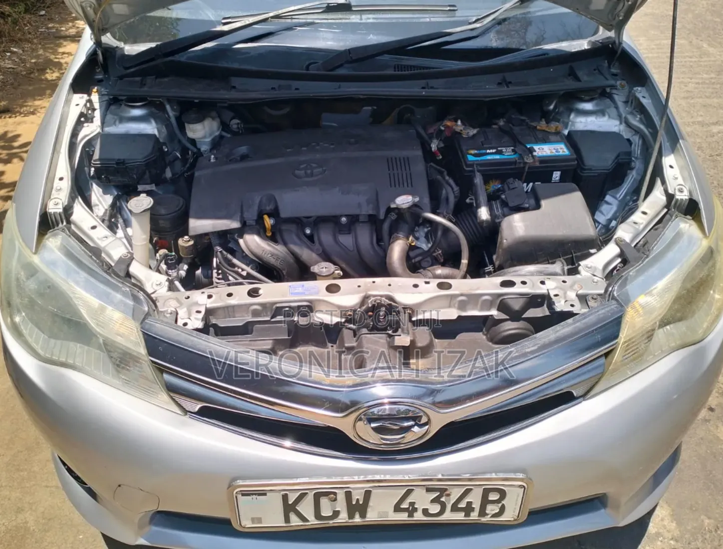 Toyota Corolla Fielder 2013 Silver
