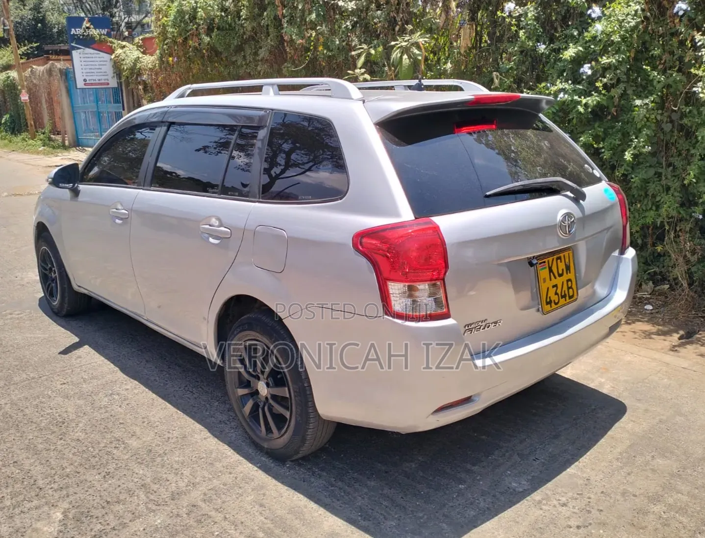 Toyota Corolla Fielder 2013 Silver