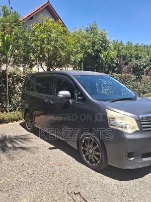 Toyota Noah 2013 Black