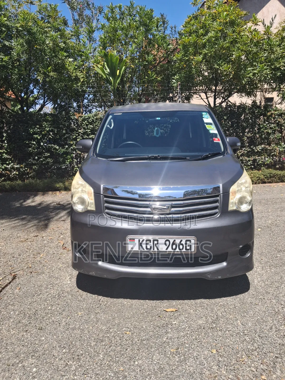 Toyota Noah 2013 Black